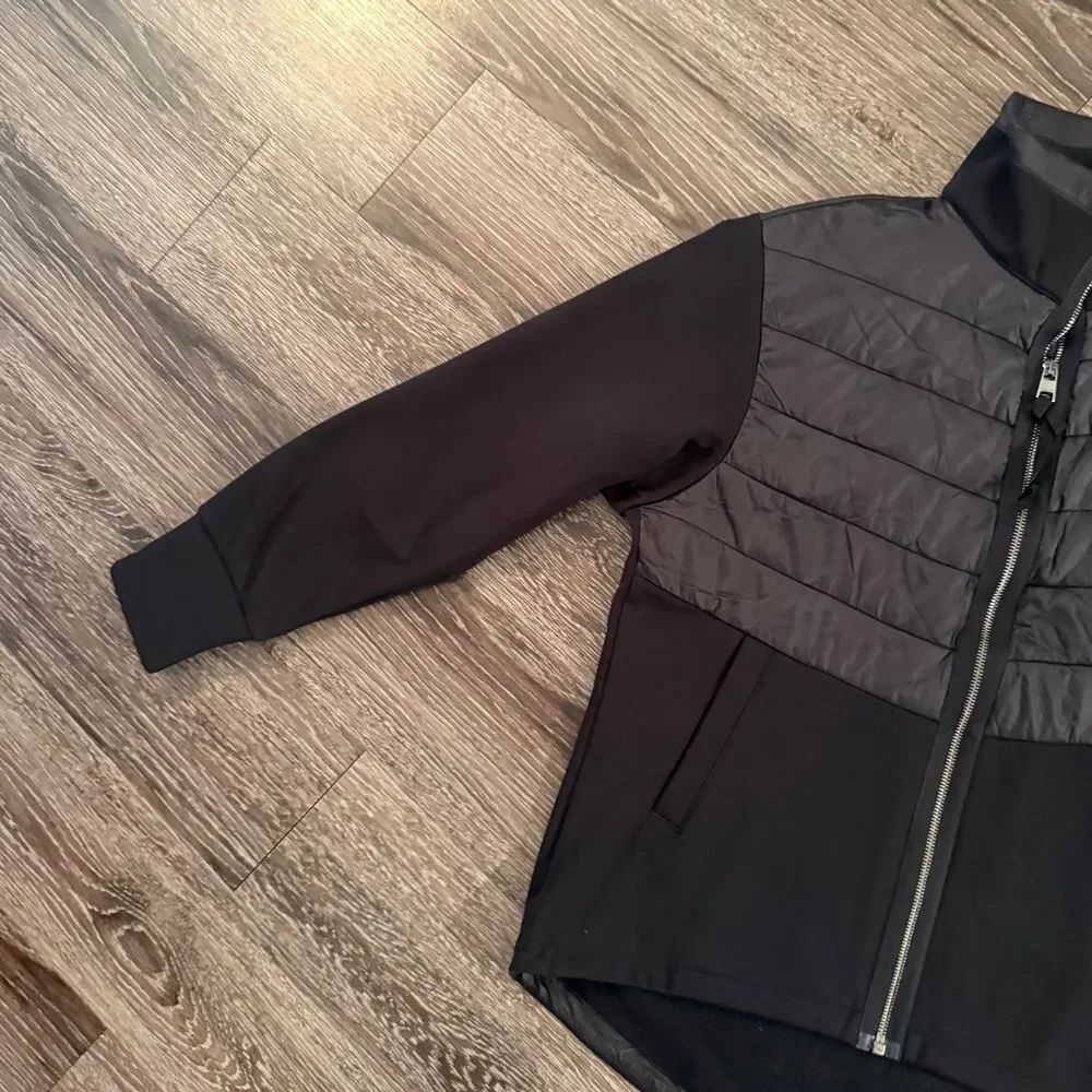 Varley Balfern Jacket - Picture 2 of 9